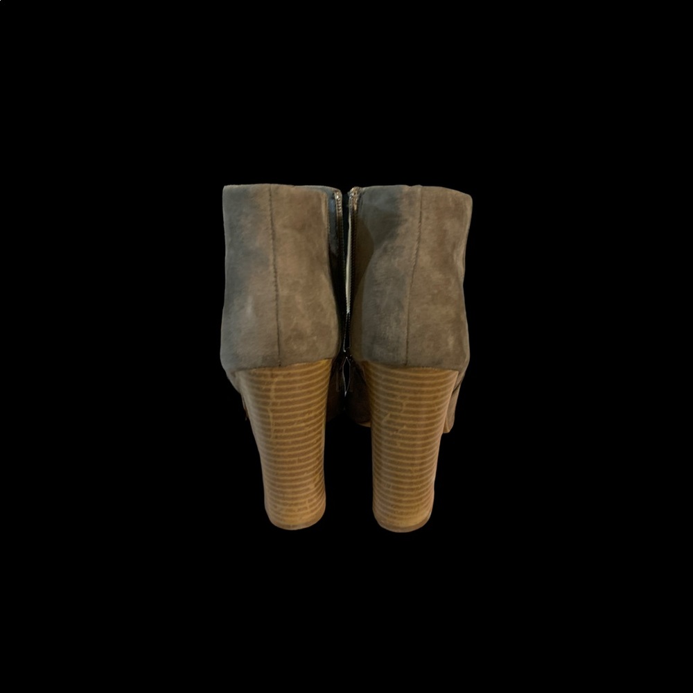 Open toe booties - Picture 3 of 3